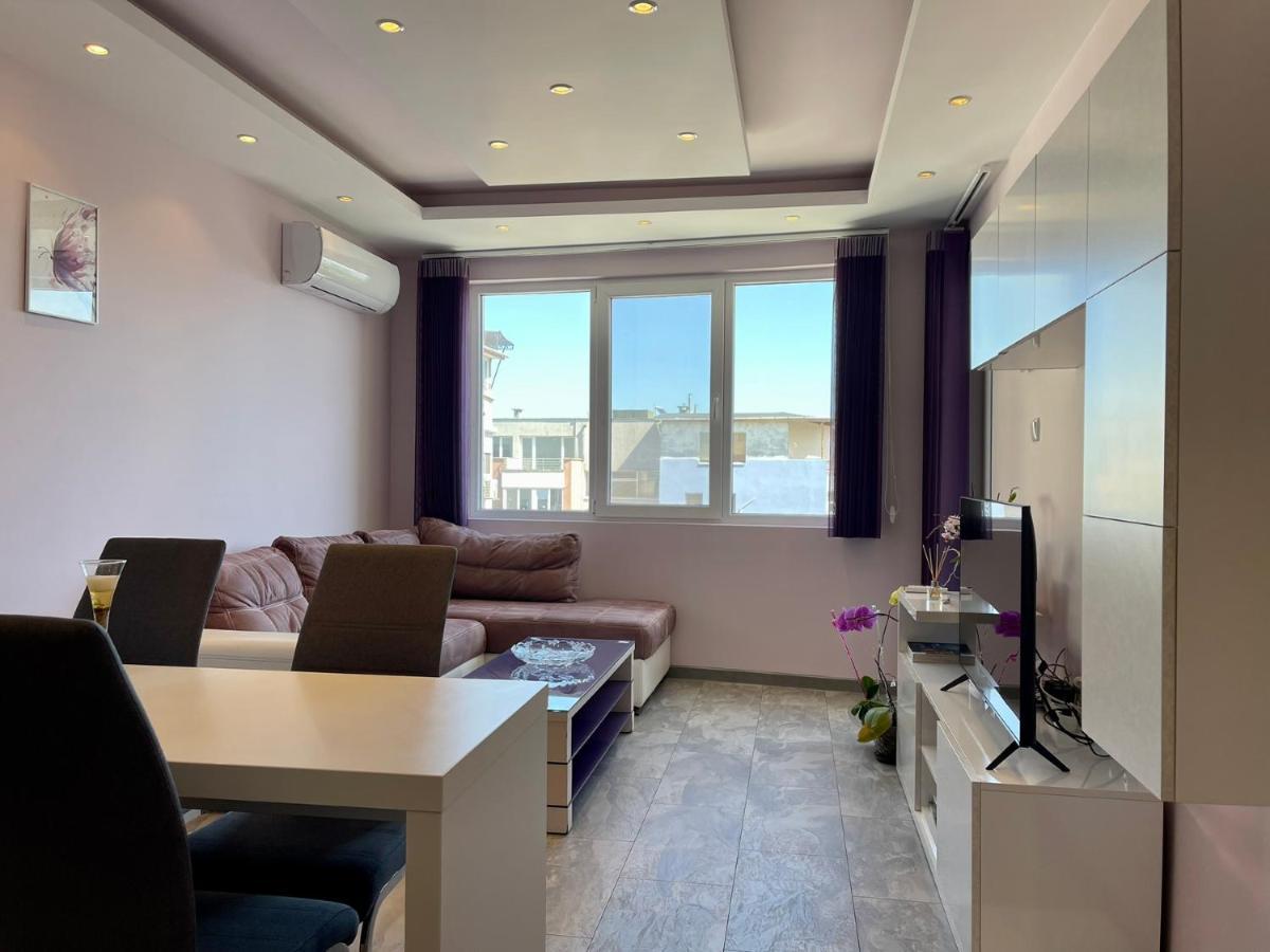 Апартамент Чаролит / Apartment Charoite Burgas Exterior photo